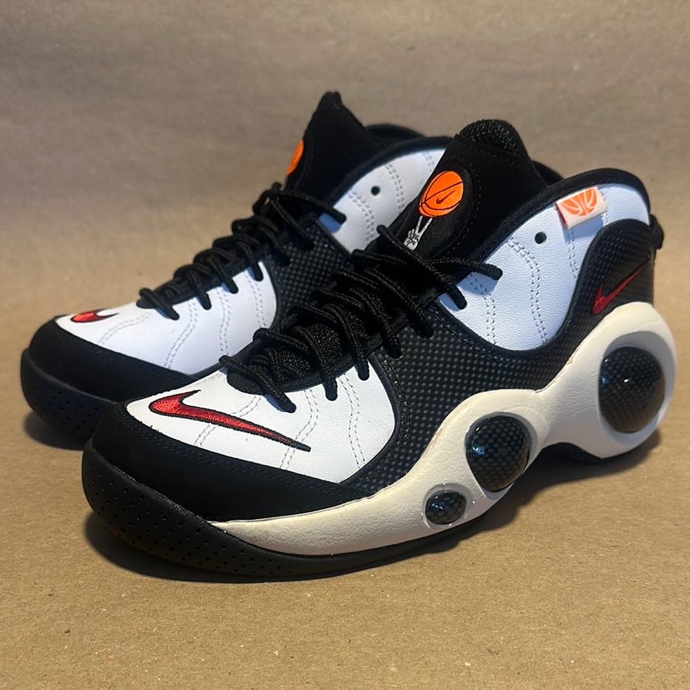 Nike Air Zoom Flight 95 Hoops Men's Size 6.5/ Womens Size 8